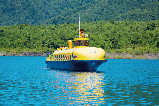 Lake Motosuko Walk, Lake Motosuko Pleasure Cruiser “Mogrun”